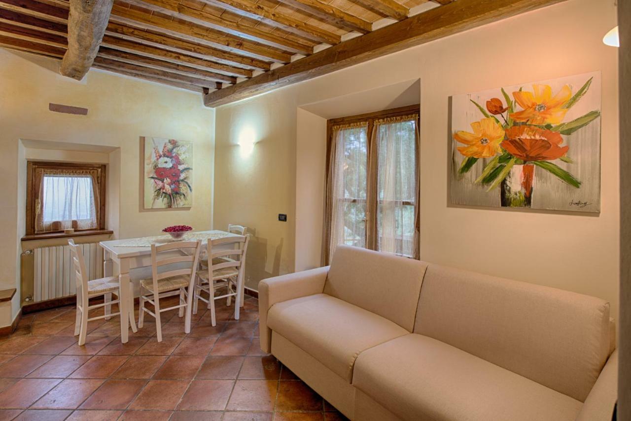Il Castello Di Rigutinelli Villa Arezzo Luaran gambar